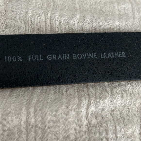 Levi’s Black Leather Belt - Picture 5 of 8